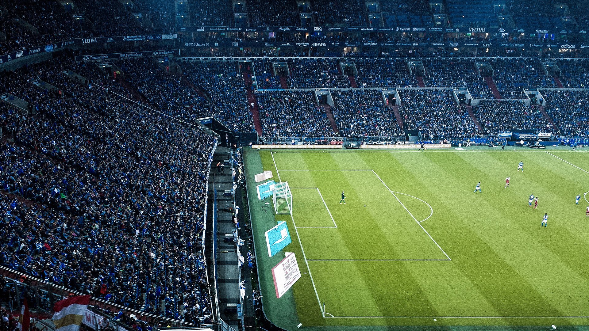 华尔夫迪圣奥斯定门将令人惊叹的扑救，力保比分